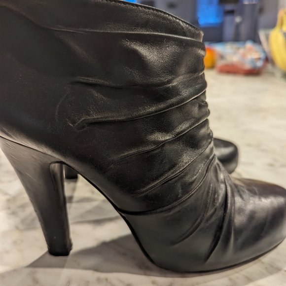 Black Women Leather Arnold Churgin Ankle Boot - Picture 3 of 8